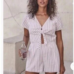 Abercrombie & Fitch romper White and Red Striped Tie Front Linen SZ SM NEW